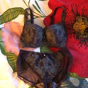 Bradelis bra(30D/D65) and panty (S)set